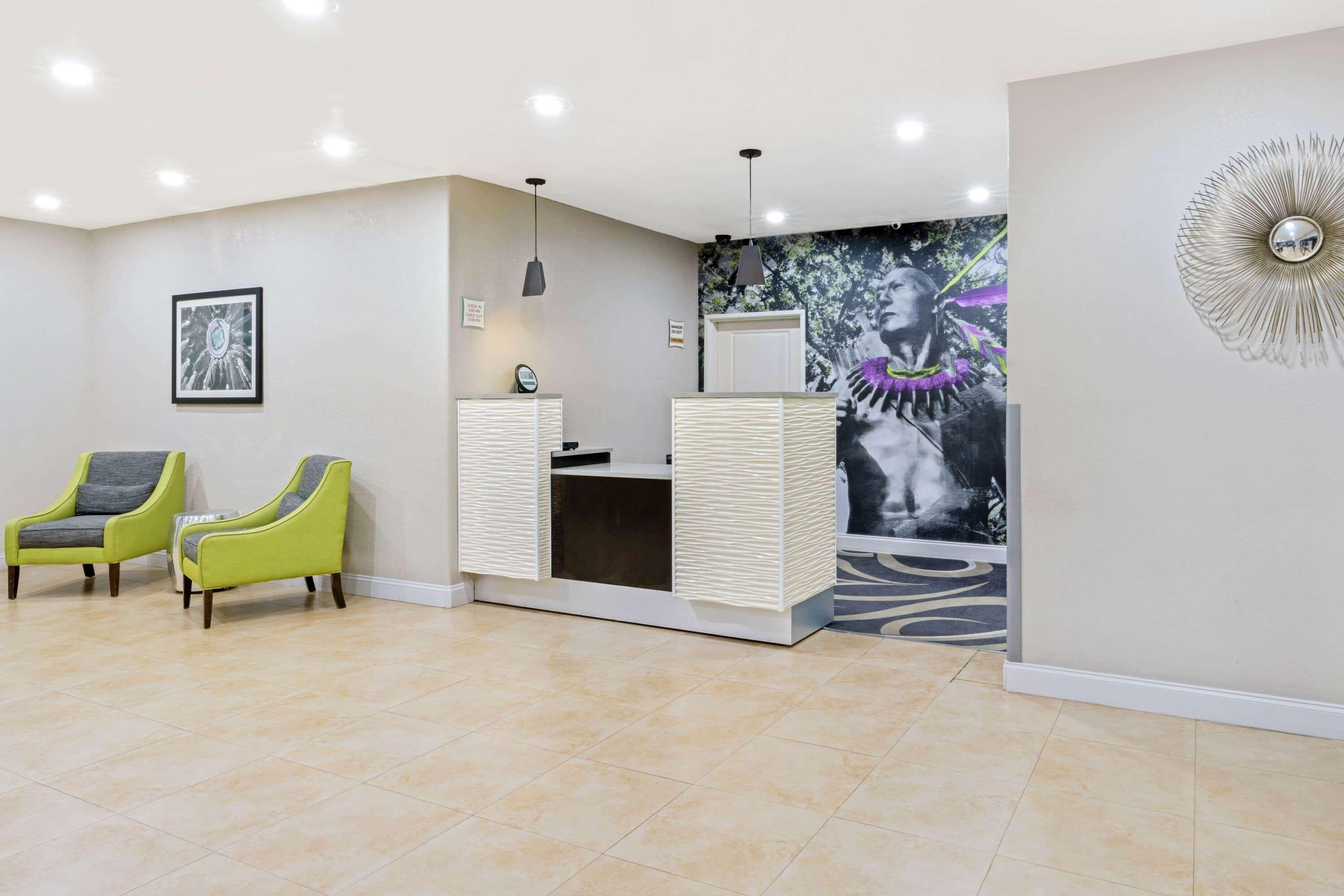 La Quinta By Wyndham Ada Hotel Luaran gambar