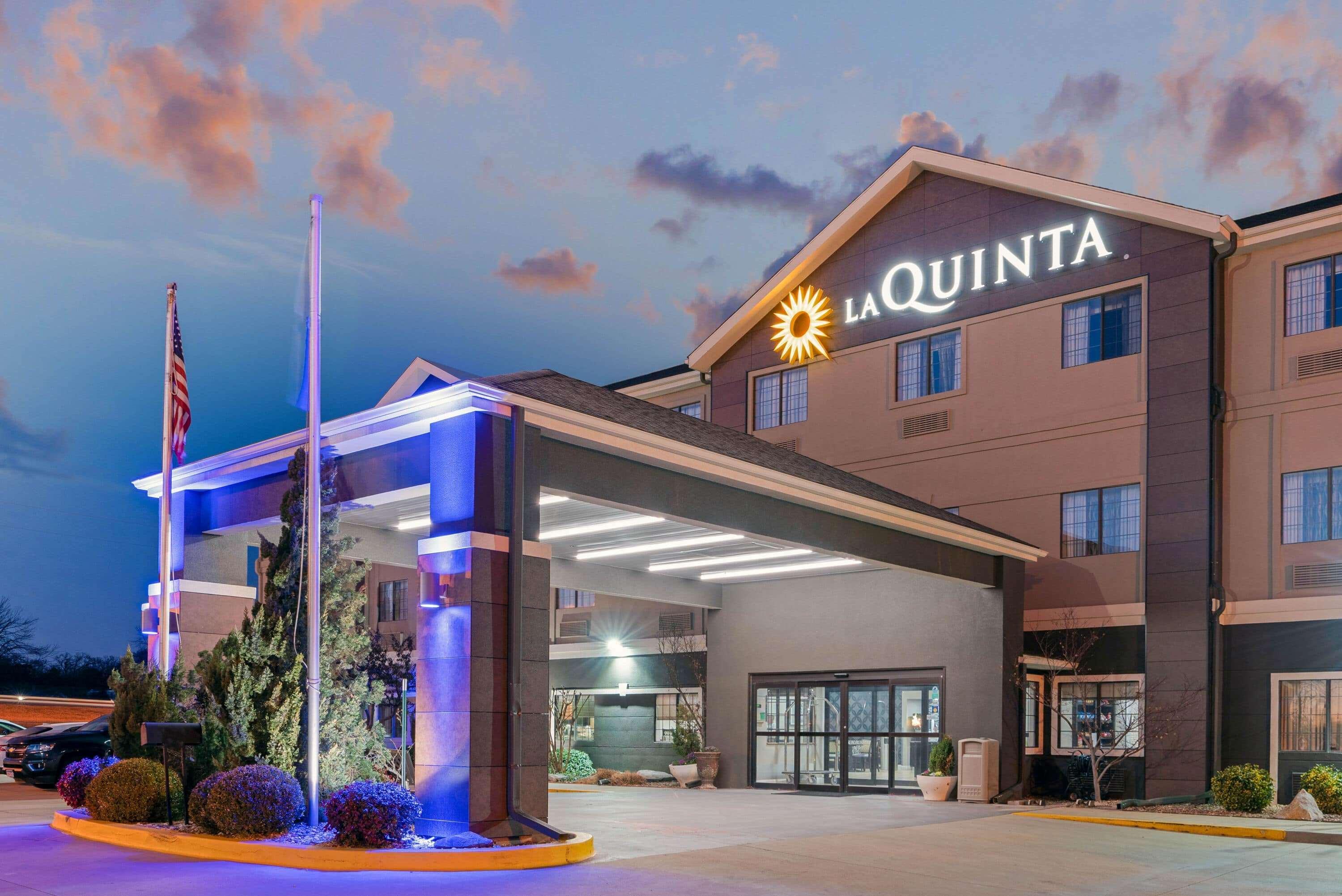 La Quinta By Wyndham Ada Hotel Luaran gambar